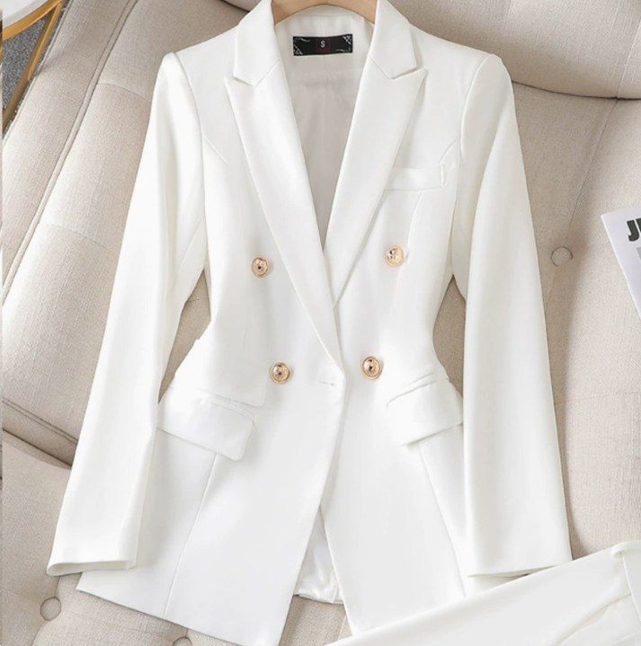 New women's blazer, slim fit and elegant